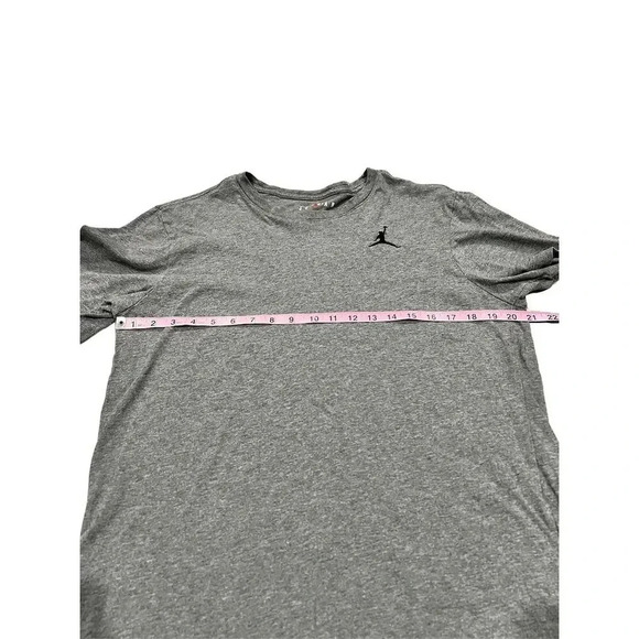 Nike Air Jordan Men's Gray Jumpman T-Shirt Size L Short Sleeve Crew Neck - Picture 6 of 9